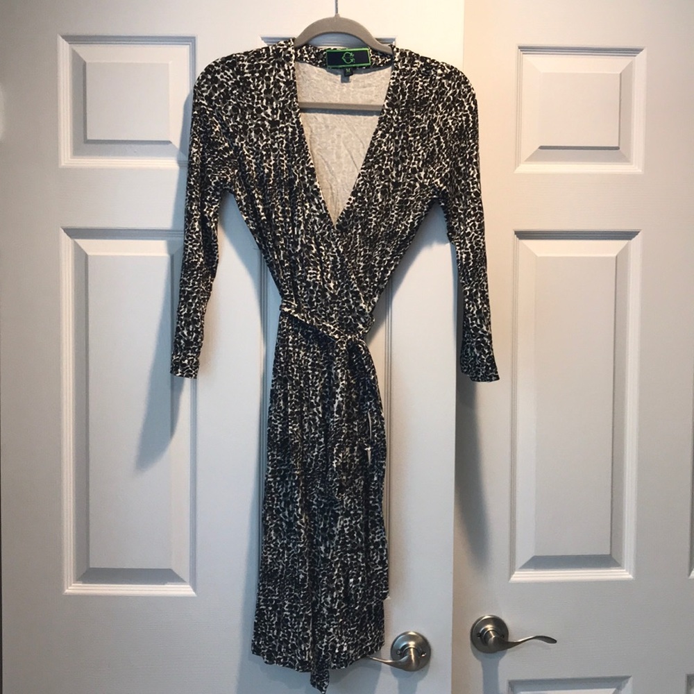 C. Wonder Animal print 3/4 sleeve wrap dress